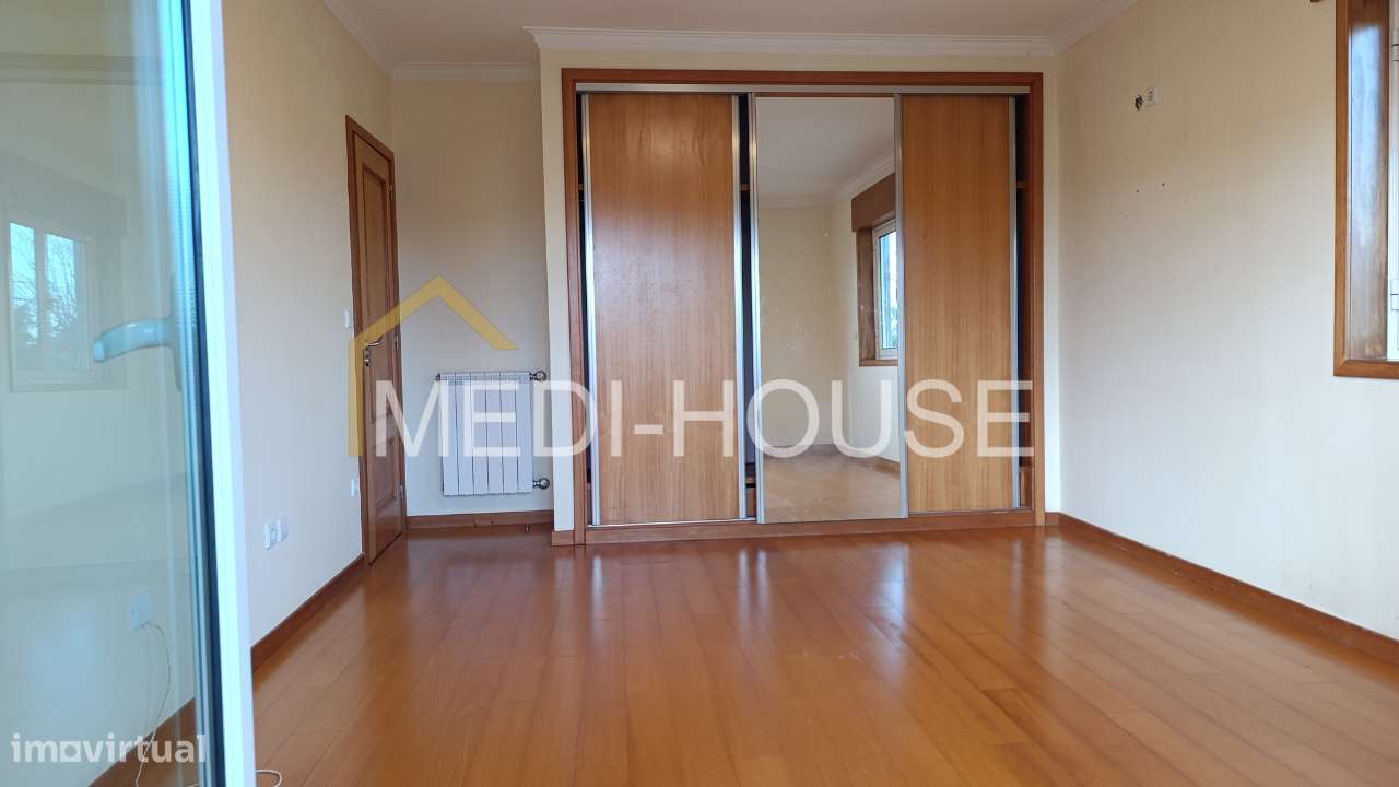 Moradia Unifamiliar T4+1 em Esposende-11