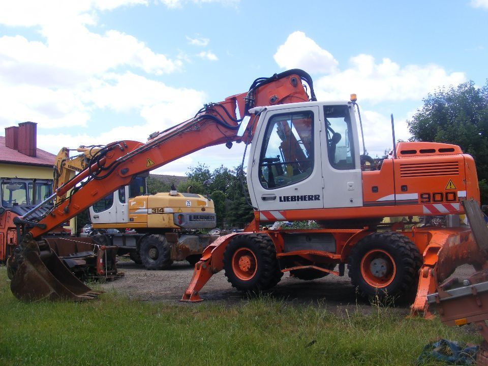 Liebherr Koparka kołowa liebherr 900 2007