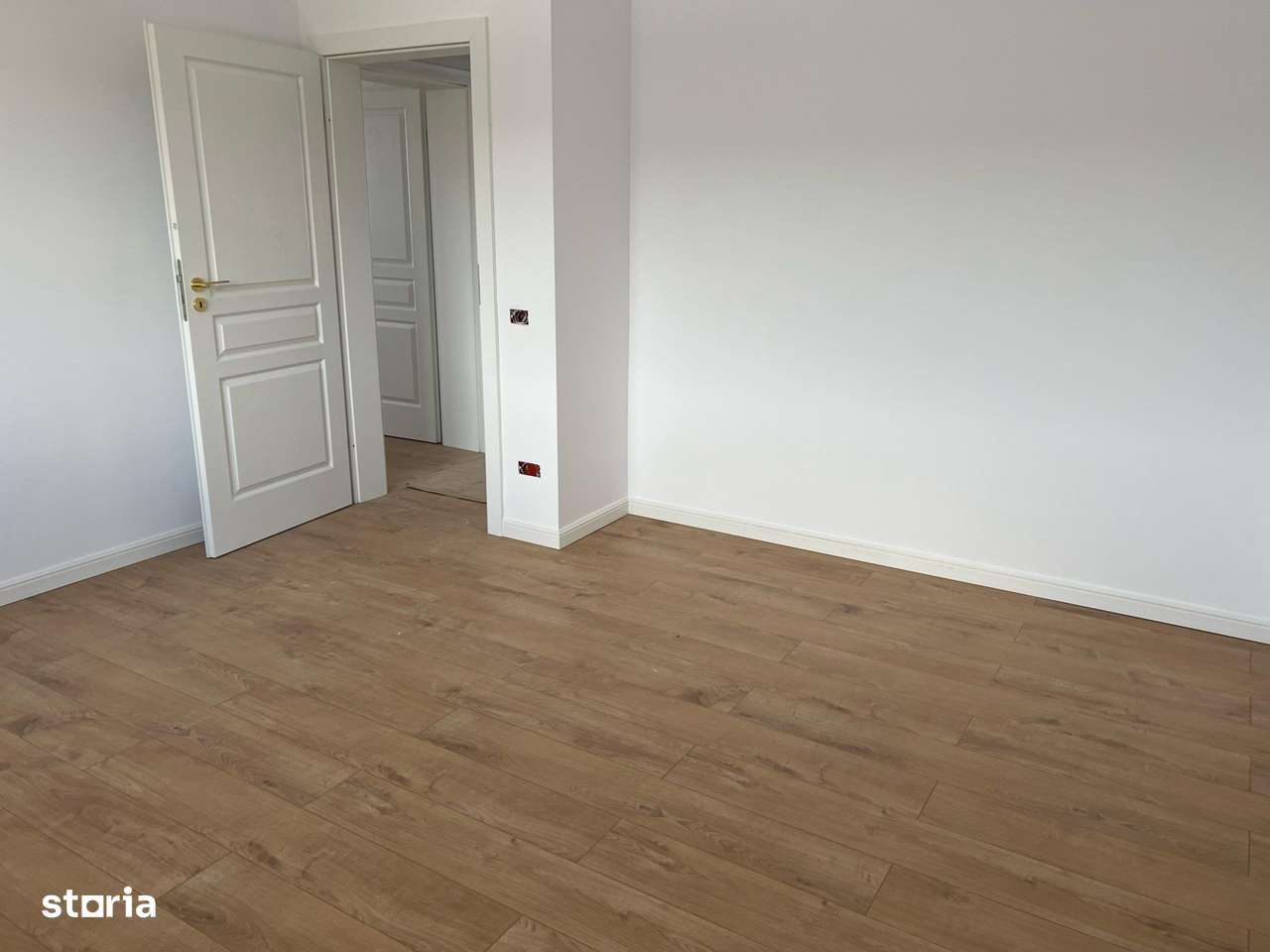 Casa 4 camere, Rediu, 110 mp, cu beci  €209.000 Cod Oferta: 9869-5