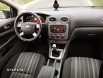 Ford Focus 1.6 TDCi DPF Ambiente - 12