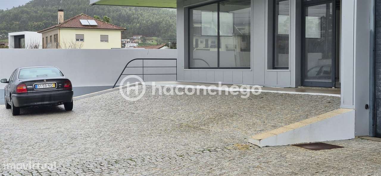 Armazém em Abade de Neiva - Grande imagem: 3/16