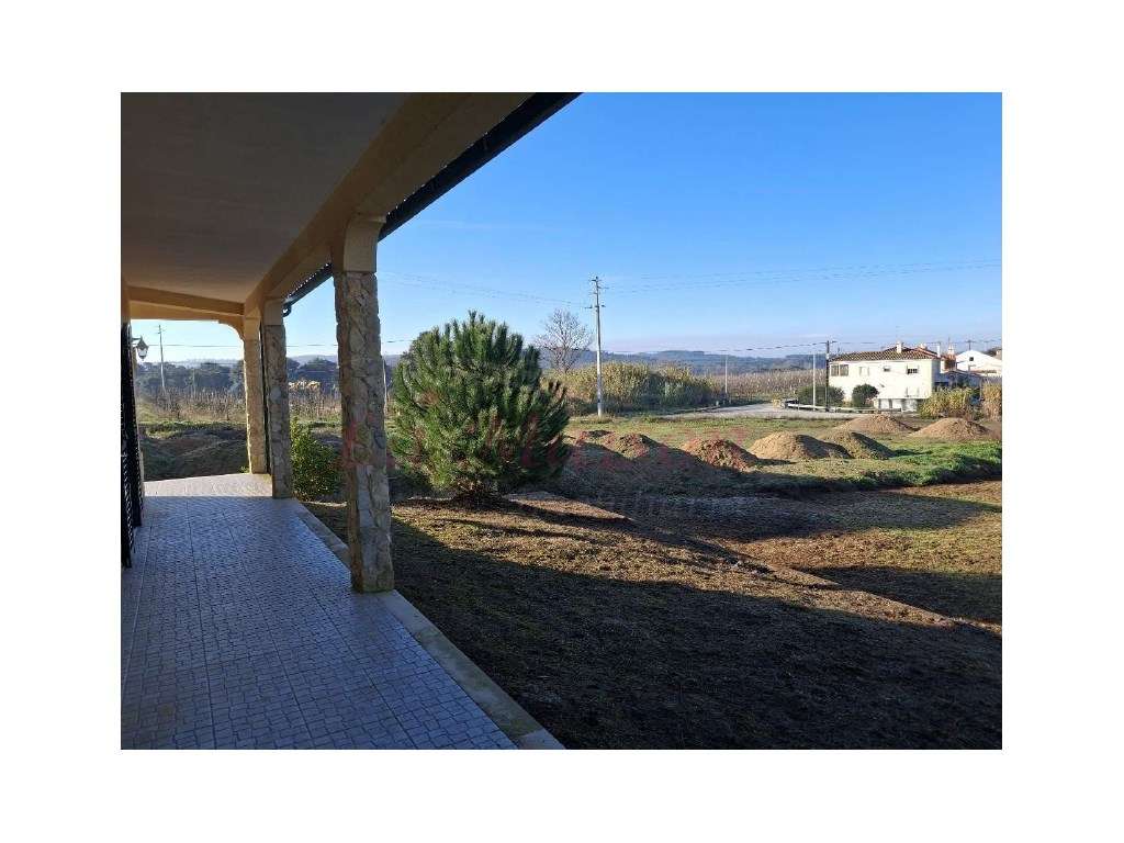 Moradia V4 em Torres Vedras-30