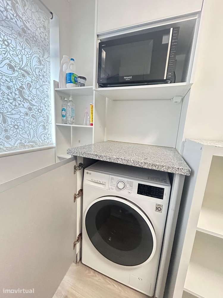 VENDE-SE T2 Equipado e c/ Garagem, próximo Centro da Cidade de Braga! - Grande imagem: 5/17