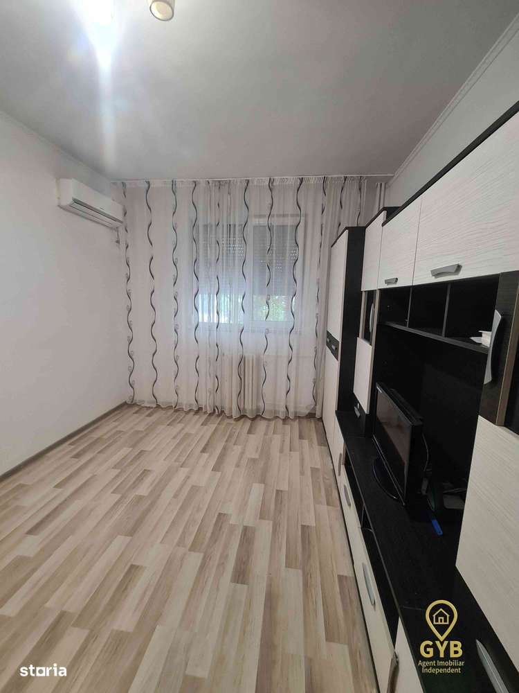 Garsoniera de vânzare - zona Decebal,  Splaiul Crișanei-2