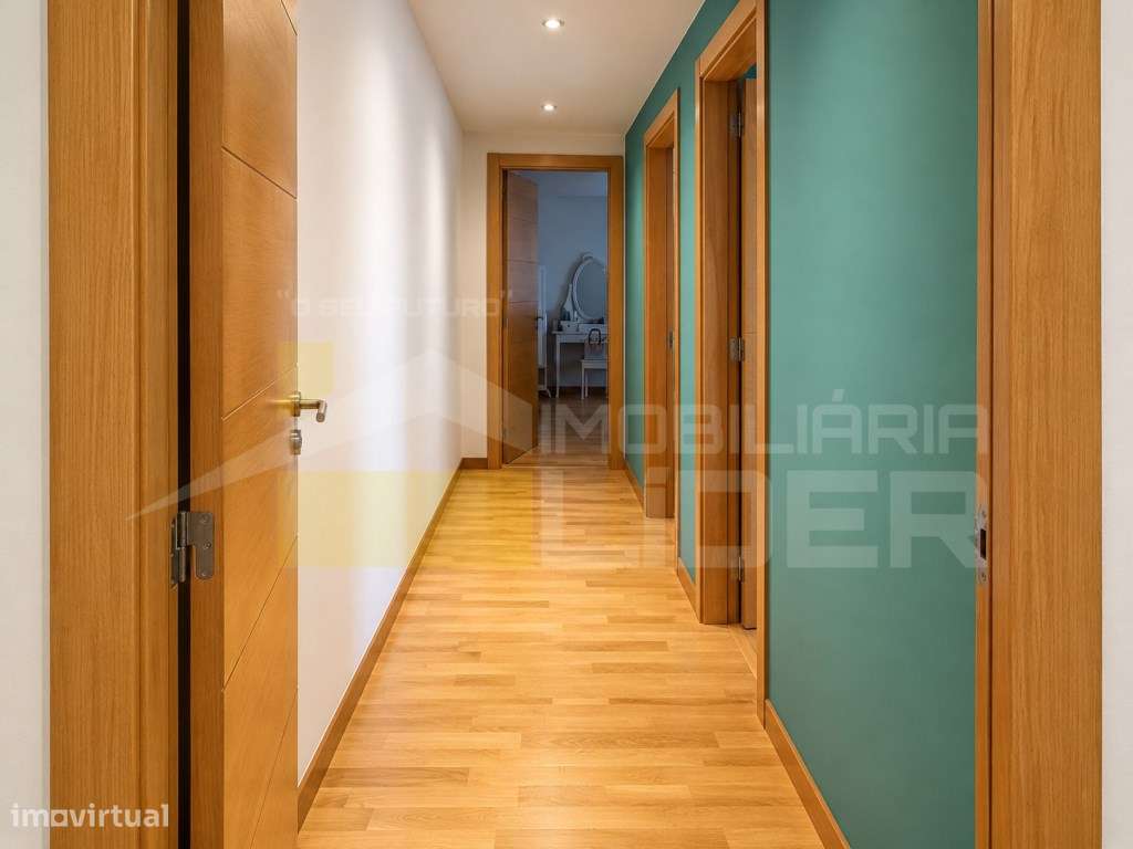 Apartamento T3 com Suíte, em Camarate, Lisboa.-19
