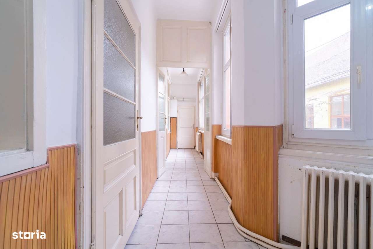 Apartament ultracentral Arad – 468 mp teren propriu, garaj, acces auto-5