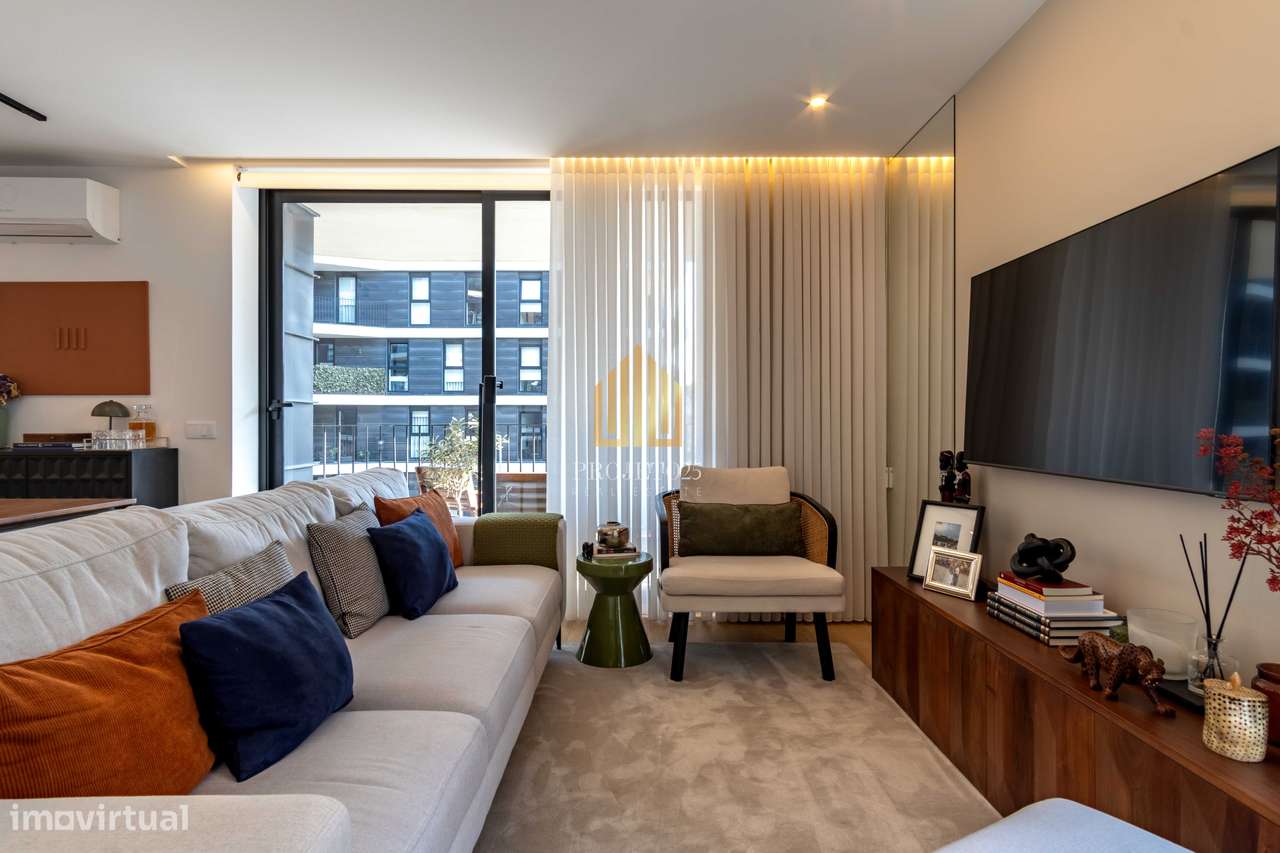 Luxuoso T2 Green Terrace, com grande varanda, zonas verdes e jardins.-18