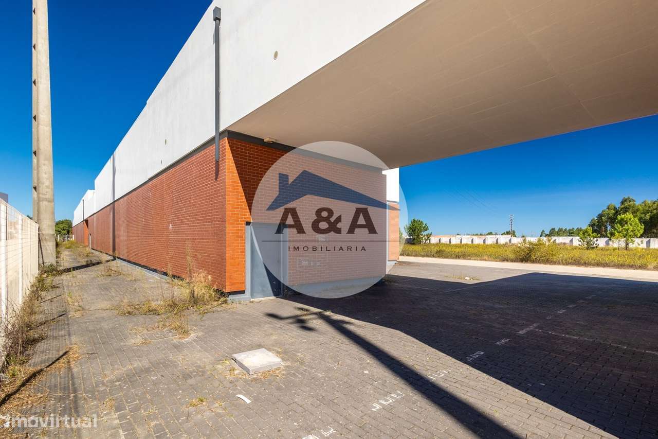 Armazém para Arrendamento perto de Autoestradas e zona Industrial - Grande imagem: 5/27