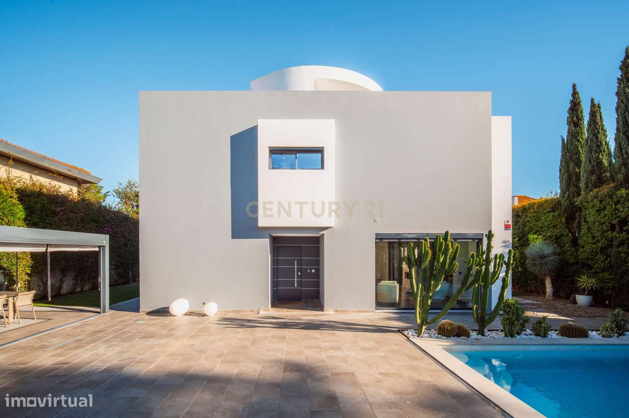 Moradia Exclusiva T5 em Condomínio Privado no Estoril - Grande imagem: 3/53