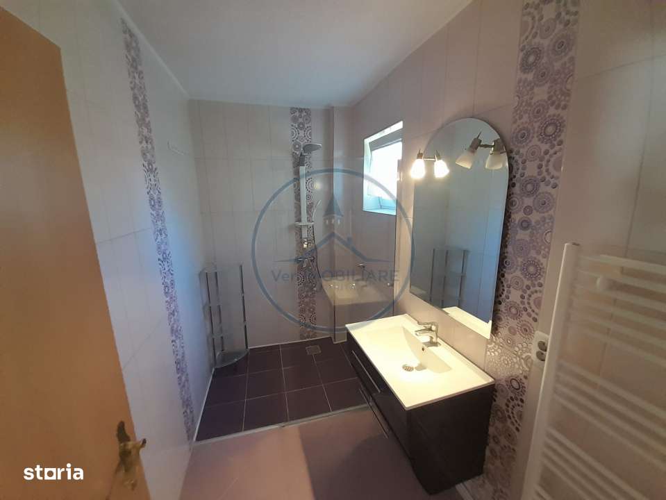 Casa individuala potrivita pentru locuinta,birouri sau cabinete medica - Imagine principală: 4/19