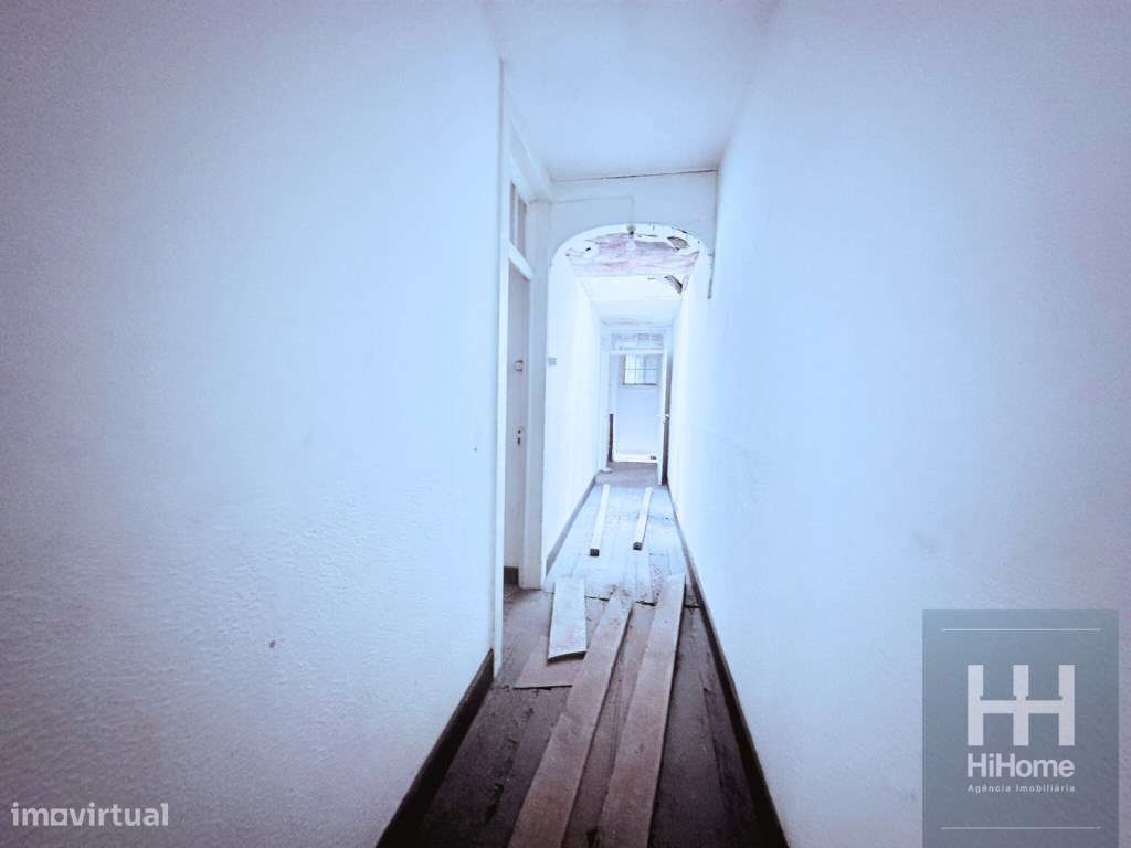 Prédio com projecto para 4 apartamentos no centro do Funchal-17