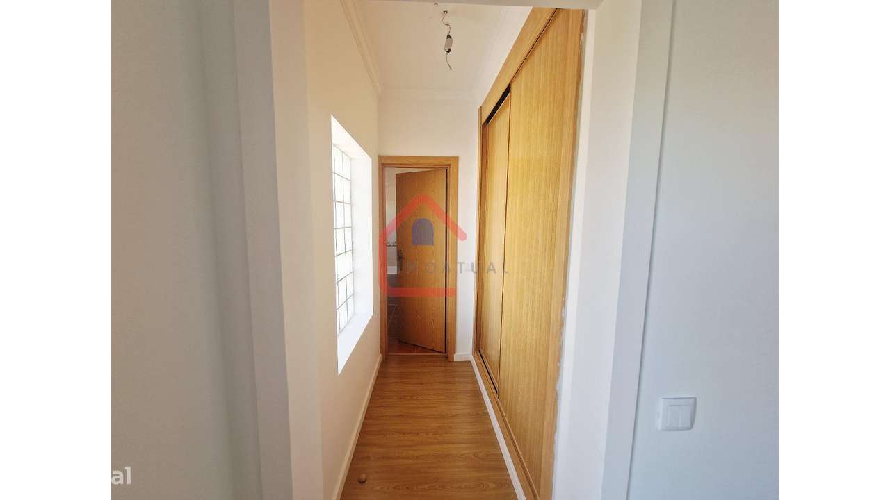 Apartamento T4 em  GAMBIA-PONTES-ALTO DA GUERRA-38