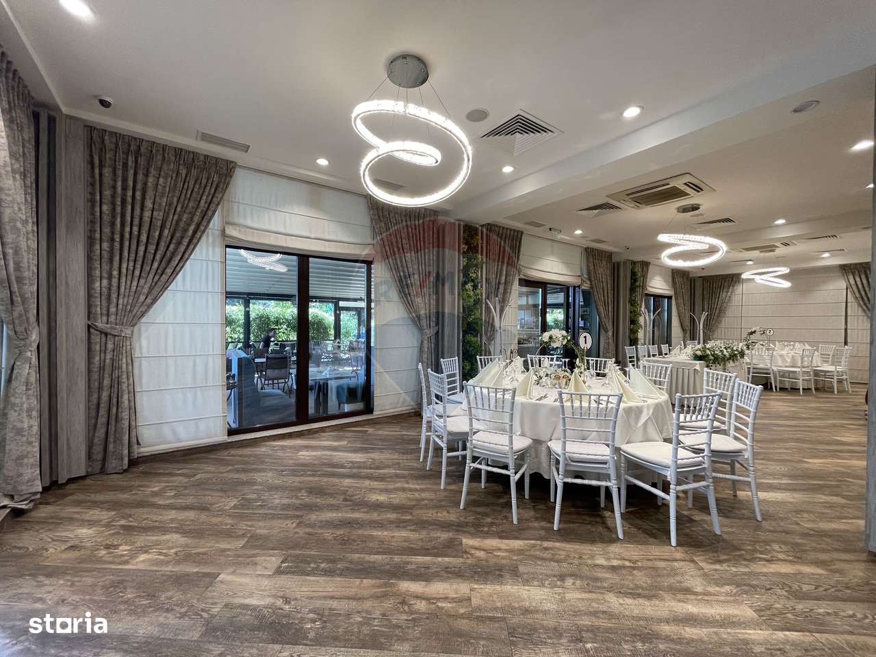 Restaurant + 2 Saloane Evenimente, 600+, Brancoveanu Piata Sudului-12