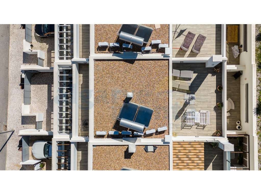 Moradia T3+2 Contemporânea - Pegada, Tavira, Algarve - Grande imagem: 2/60