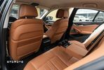 BMW Seria 5 530i Luxury Line sport - 24