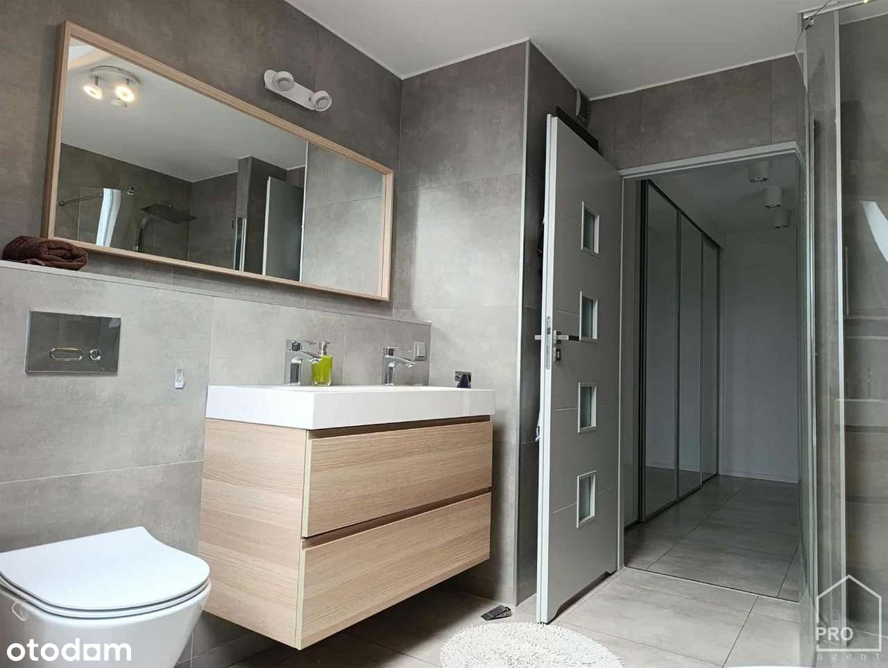 Dwupoziomowe mieszkanie w pobliżu radiostacji-12