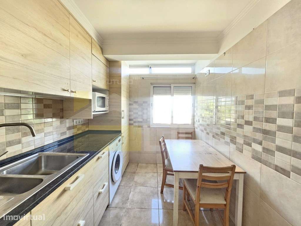 Oferta de Verão oferecemos a escritura 
Excelente Apartamento T3 m...-6
