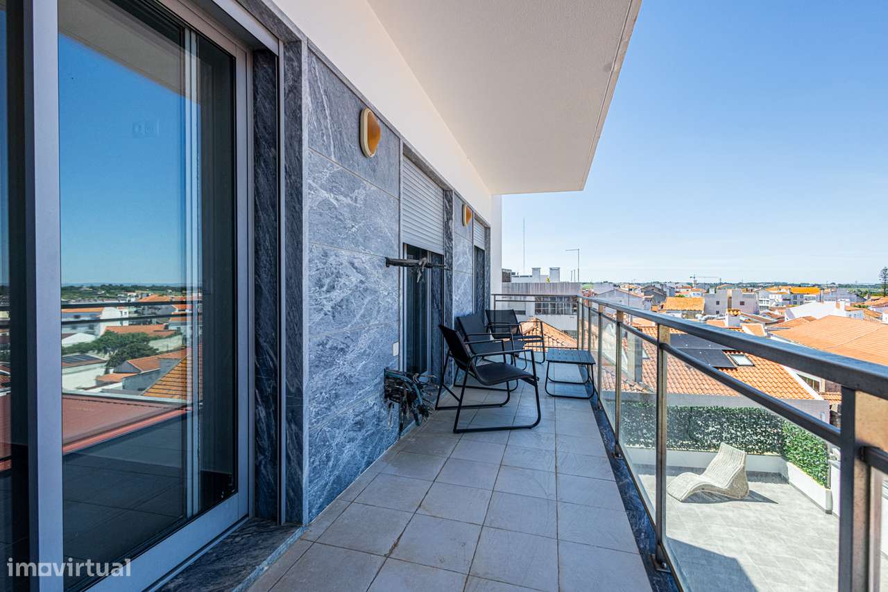 Apartamento T3 de Excelência no Centro do Cartaxo-15