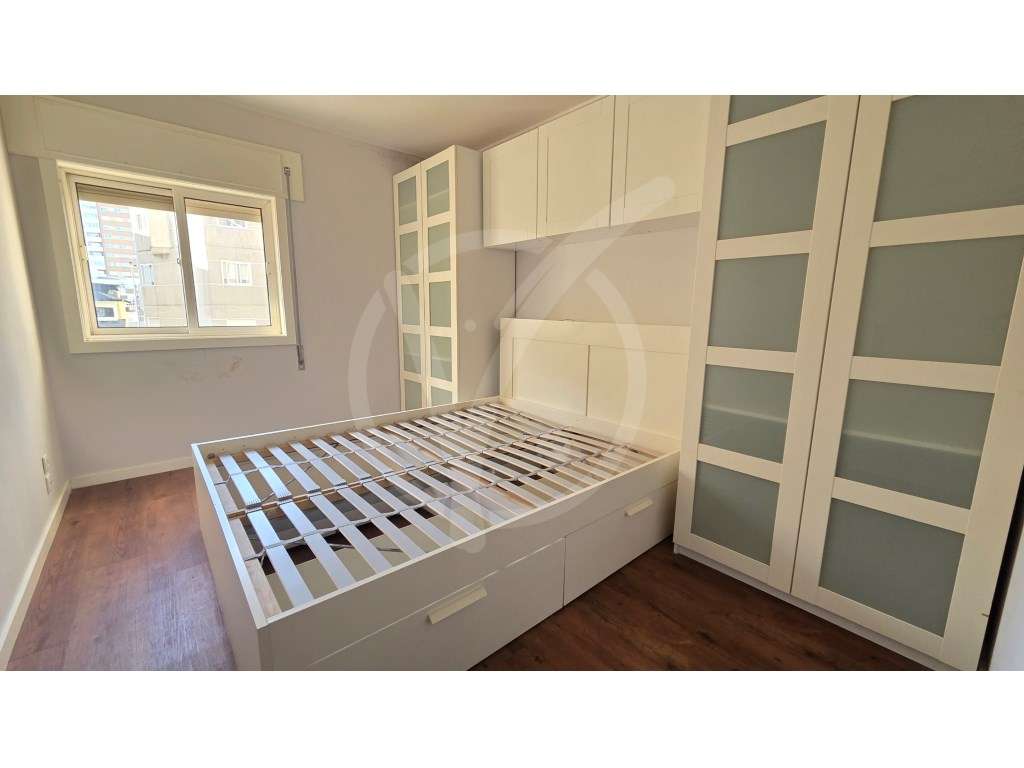 Apartamento T2 à venda na Avenida Santos Graça - Póvoa de Varzim-6