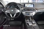 BMW Seria 7 750i xDrive - 11