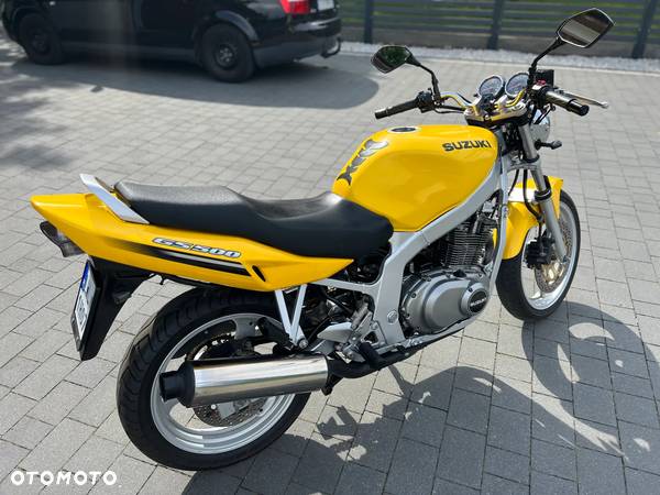 Suzuki GS - 10