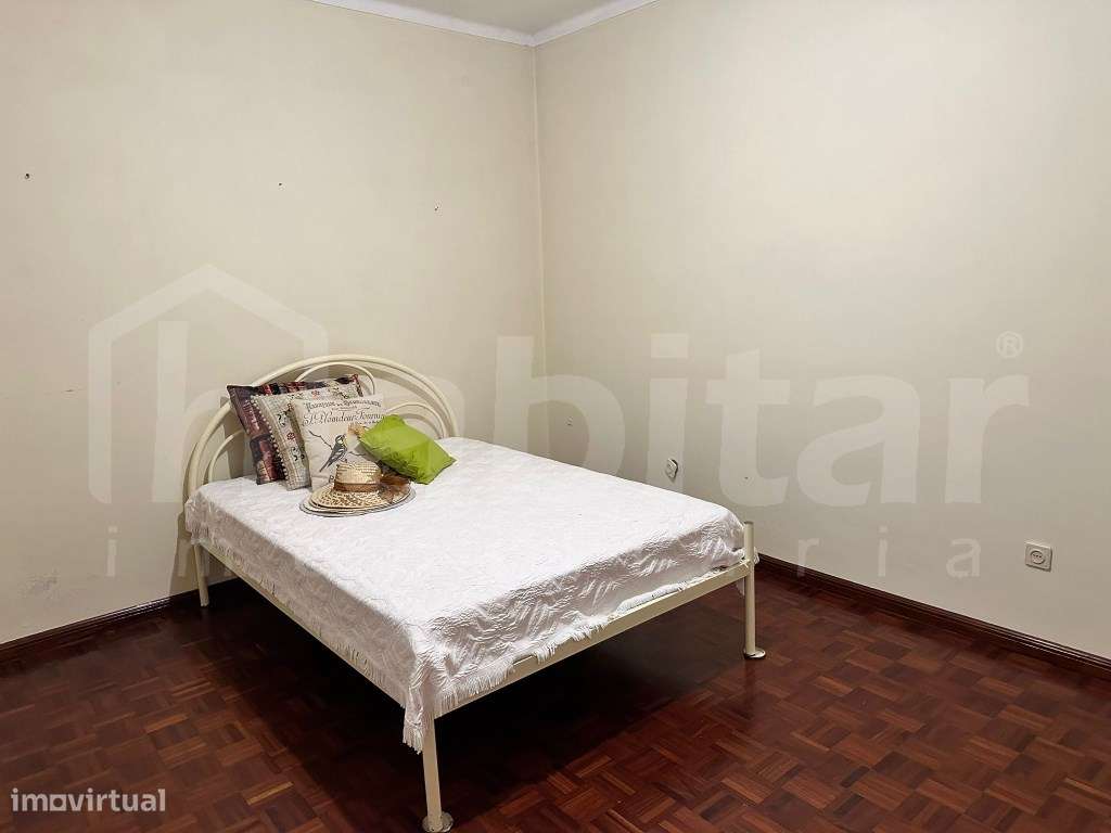 Moradia T3 no Centro Histórico de Benavente-15