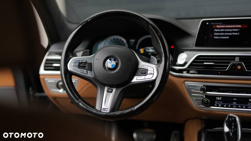 BMW Seria 7 750Li xDrive - 19