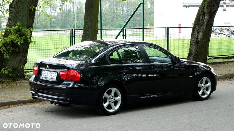 BMW Seria 3 - 34