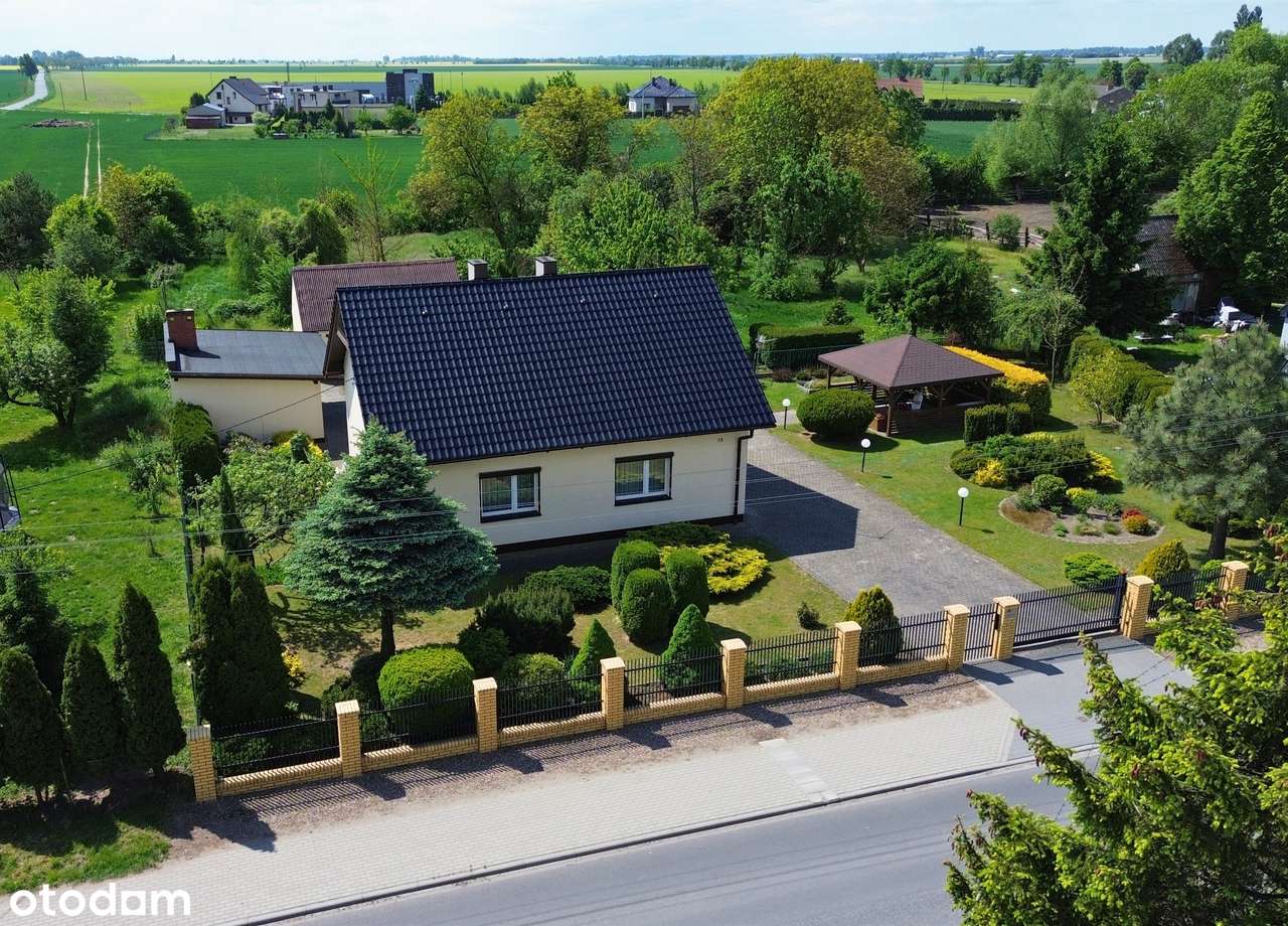 Przestrzeń, której nie da się "dokupić". Dom na działce 4000 m².