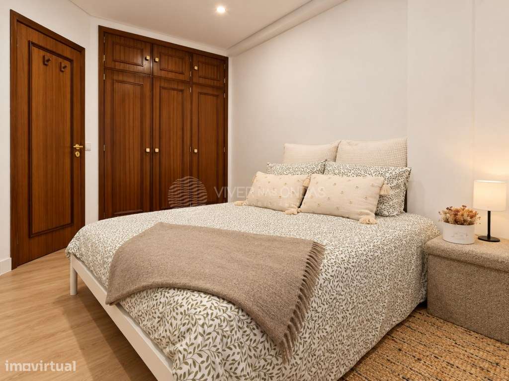 T2 Duplex com Terraço à porta da estação das Devesas e do Futuro Me...-13