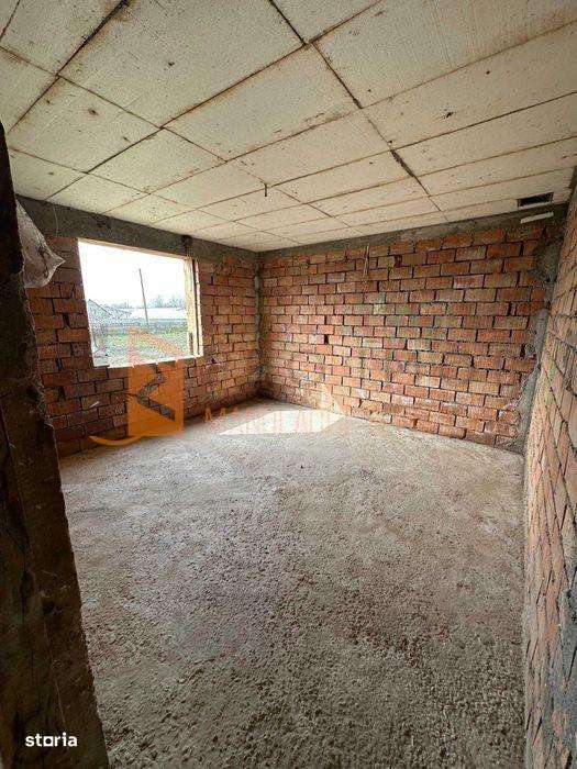 Casa tip vila 6 camere decomandata zona Glodeanu Sarat Caldaruseanca - Imagine principală: 3/9