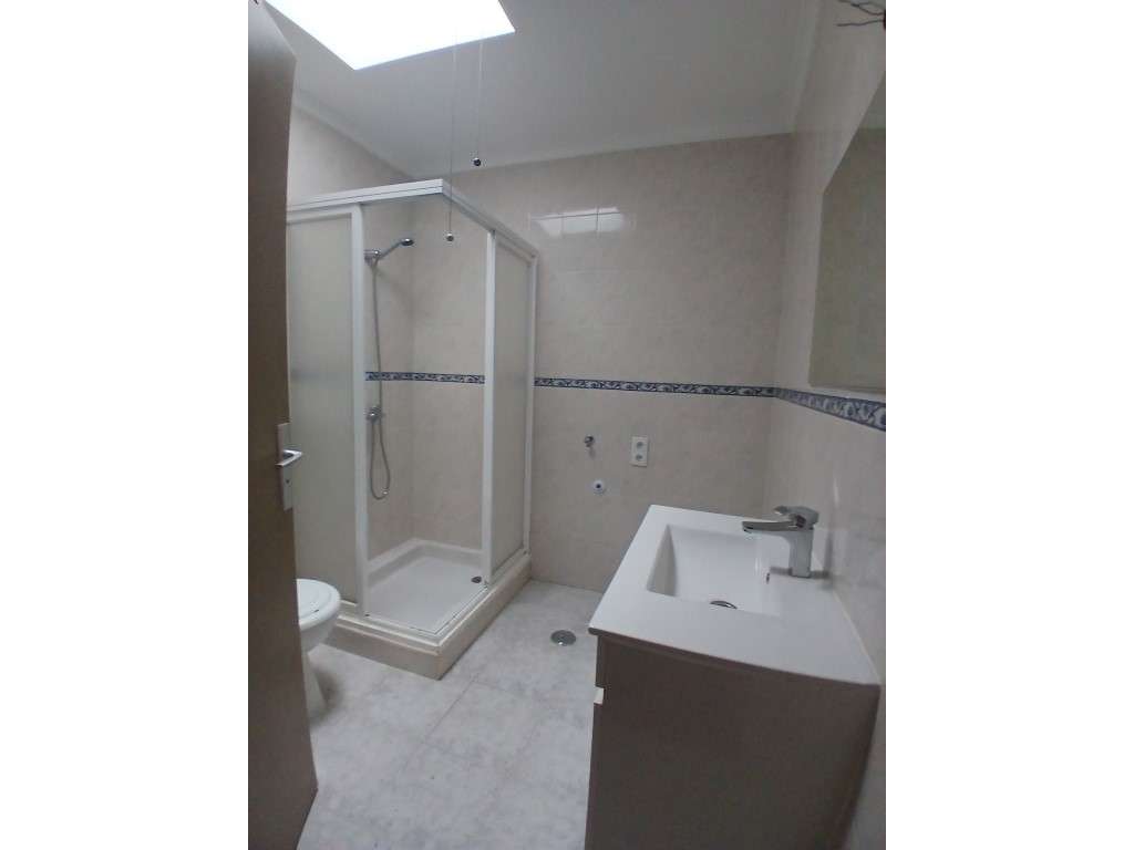 Moradia Terrea T1 em Bucelas, Loures - Grande imagem: 5/20