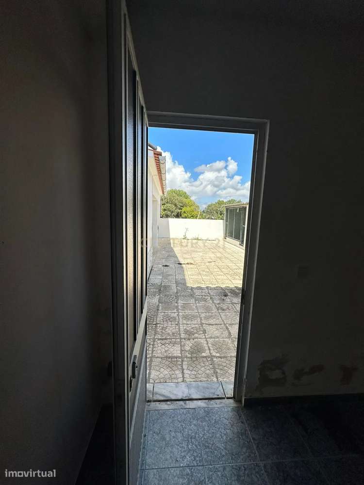 A sua nova casa em Santarém — em obras e pronta para ser personalizada-24