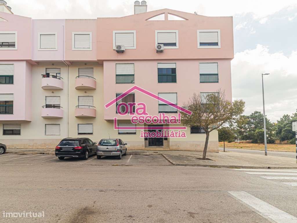 Apartamento T3 com Arrecadação individual no Casal do Marco!-16