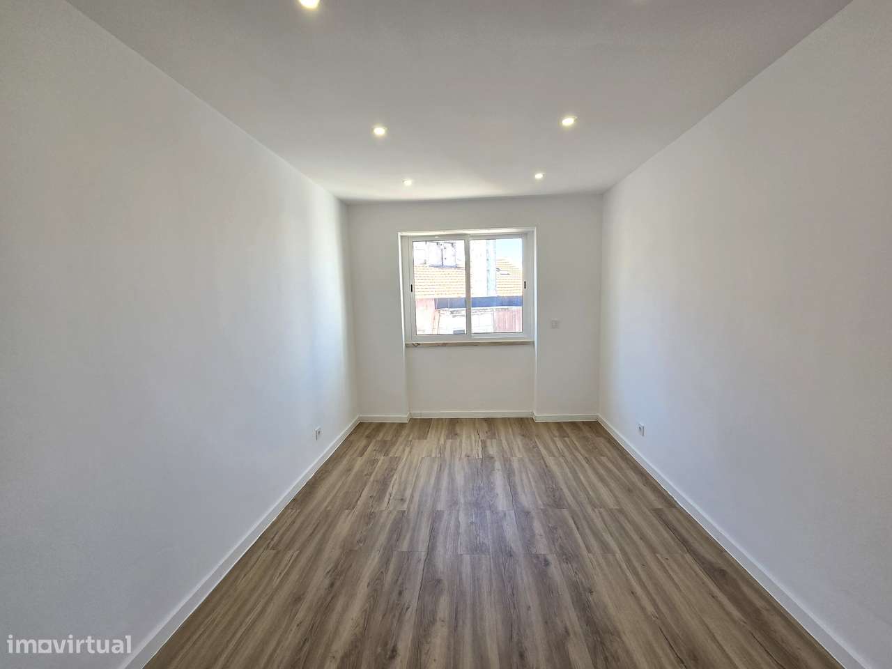 Apartamento T3 Totalmente Remodelado – Cacém-8