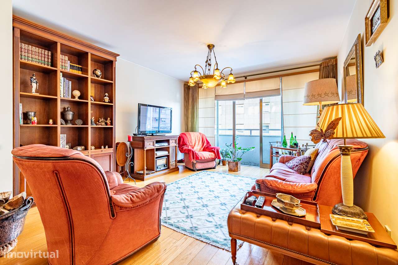 T4 em Matosinhos Sul | Segunda linha de mar - Grande imagem: 5/33