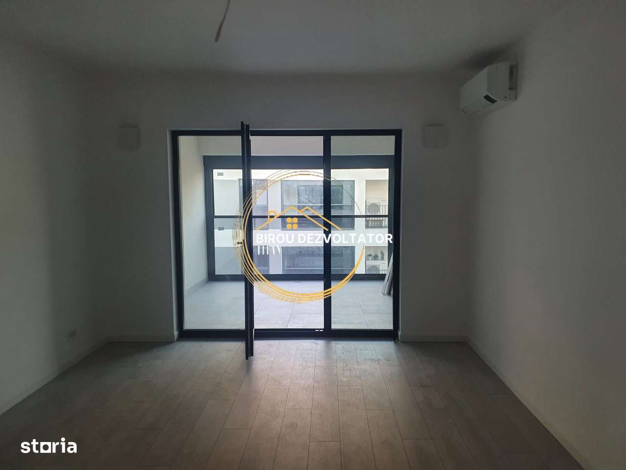 Decomandat Nzeb 2 bai Ansamblu premium Titan Metrou STB Parcul Teilor