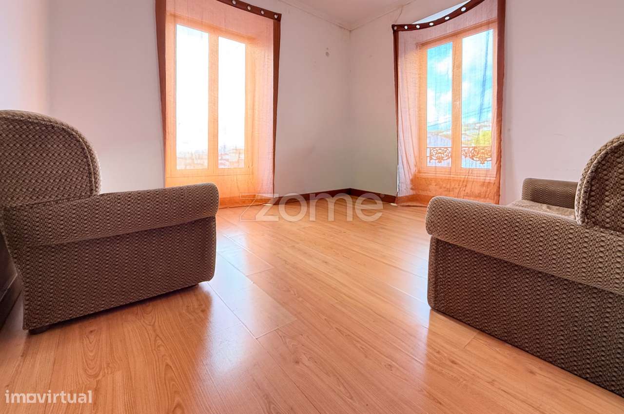 Prédio Urbano com Comércio, Habitação e Vista Mar – Santo António... - Grande imagem: 5/22