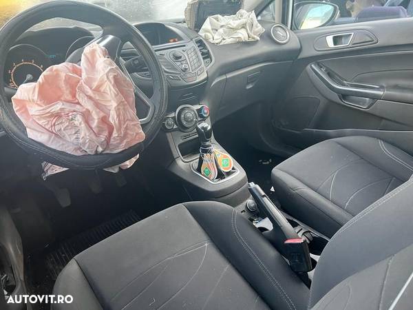 Lampa Stop Spate / Tripla Stanga Ford Fiesta 2014 Hatchback Alb - 4