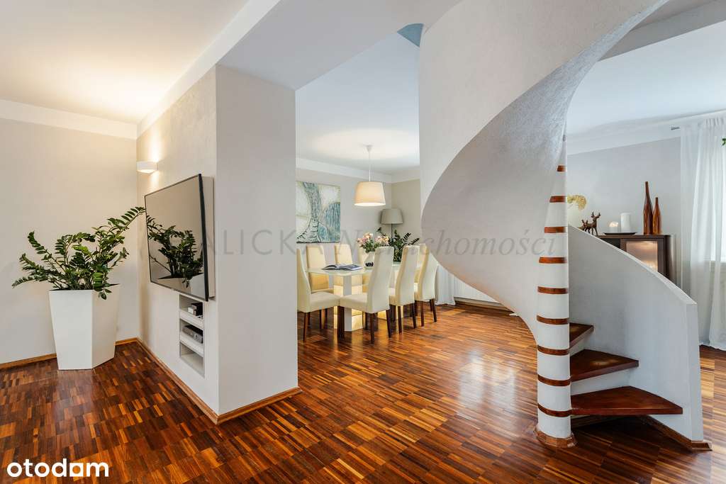 Dwupoziomowe, taras, ogród, 2 garaże w cenie-0