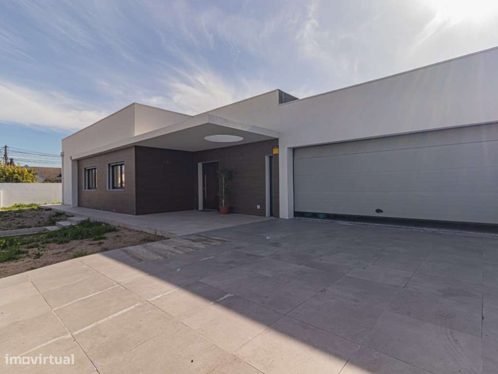 Moradia T4 Térrea com Piscina | Azeitão | Lote 750m²-18