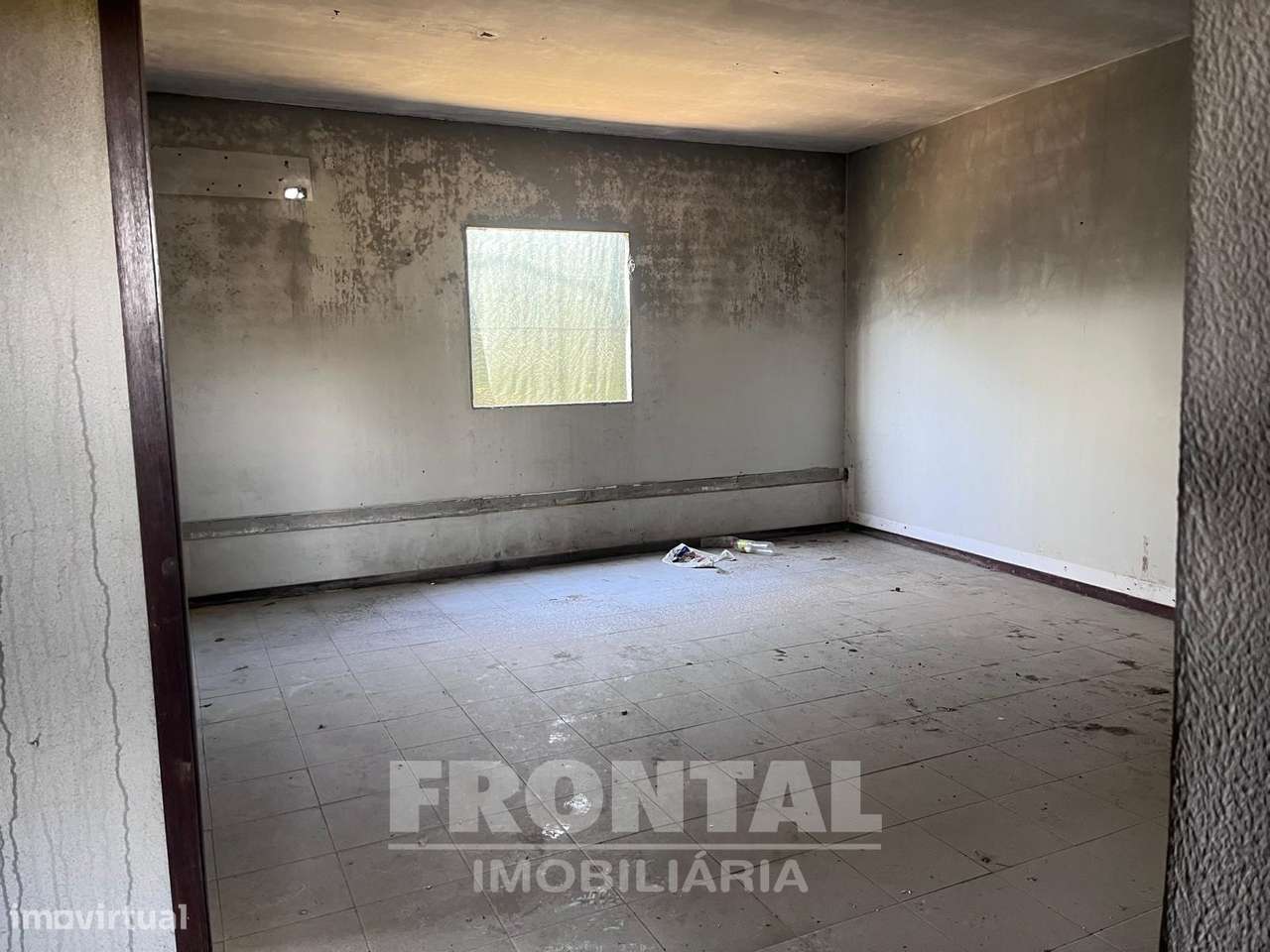 Terreno Industrial Plano – 7.200 m² | Perto do porto de Leixões | Zona-15