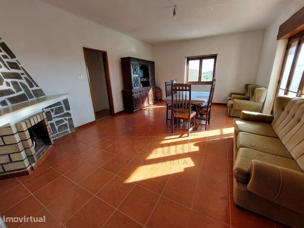 Moradia T3 em São Clemente, Alvorninha-5