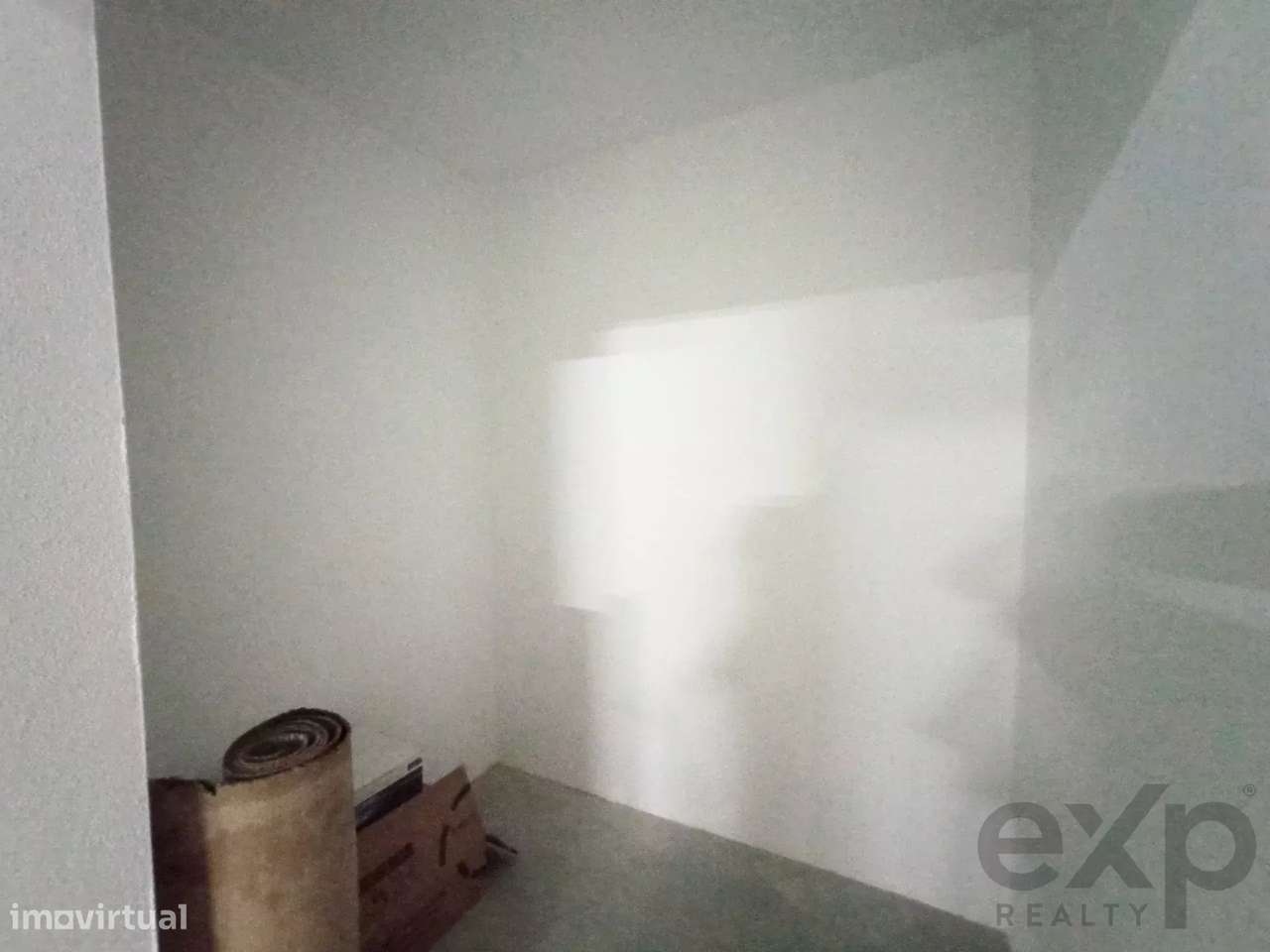 T2 Novo em condomínio fechado com piscina-28