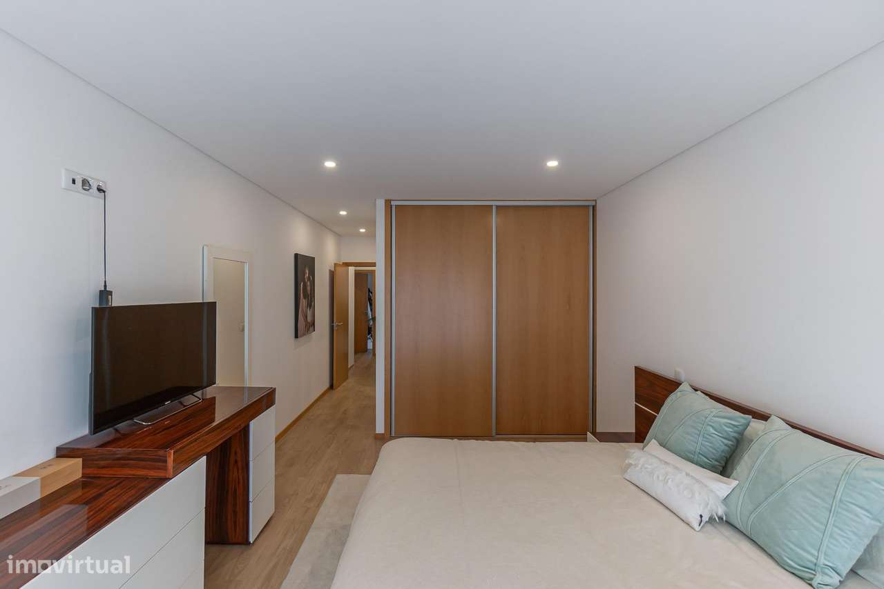 Moradia T3 em Lousada | Terraço e Garagem-16