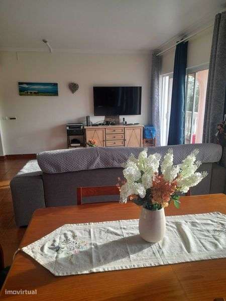 T2 C/Piscina, em zona nobre de Monte Gordo, abril e maio. - Grande imagem: 4/12