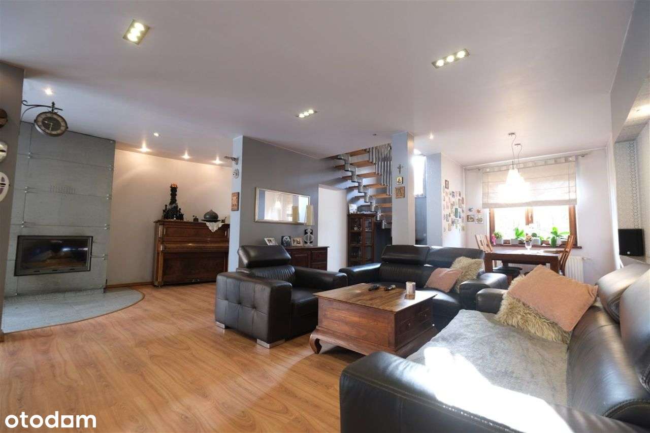 Komfortowy dom jednorodzinny-duża prywatna działka-2