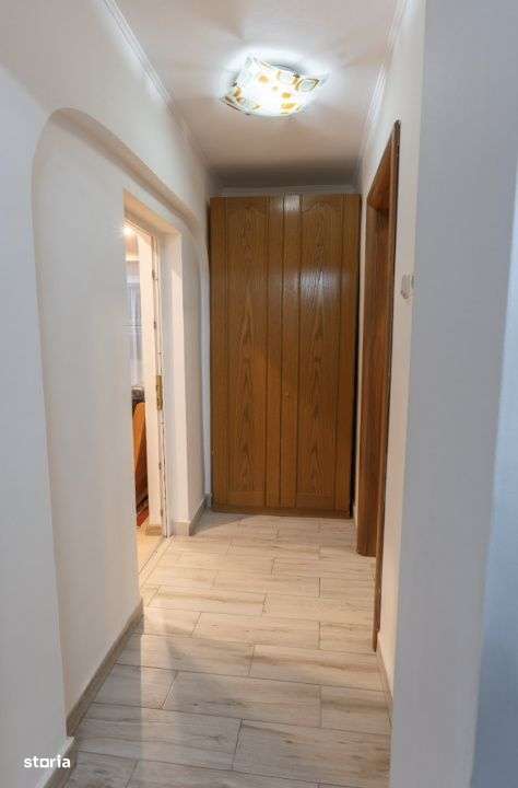 Pensiune Turistica cu Sala de Mese + Casa de Locuit in Cristesti-8