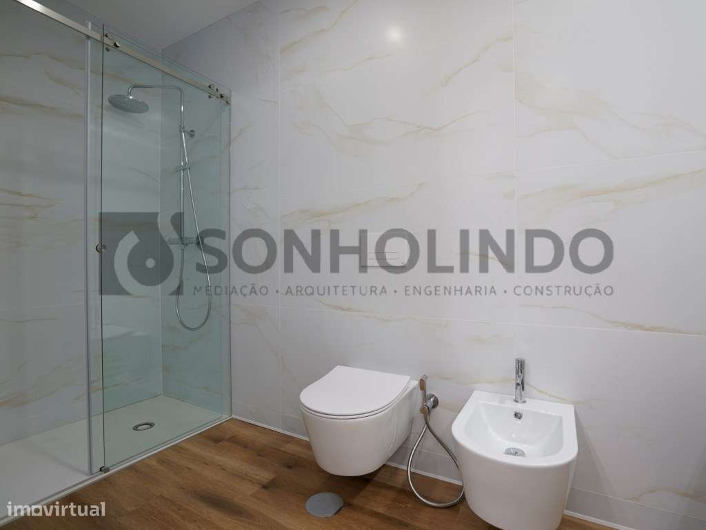 Apartamento T4 + escritório com luz direta, terraço com 153,10m2 e ...-23