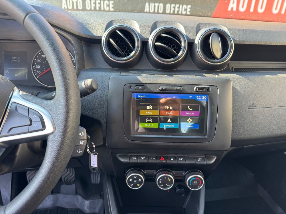 dacia duster   blue dci 115 4wd comfort